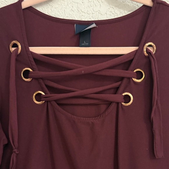 Buckle Maroon Lace-Up Long Sleeve Top - Picture 2 of 3